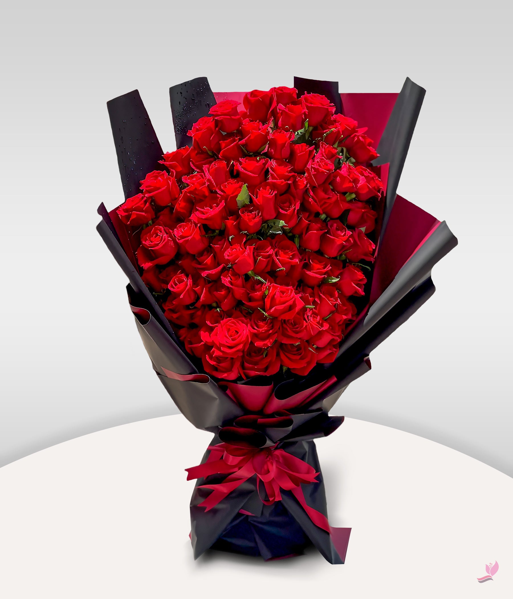 Be My Valentine - Arabianblossom - 100 red roses - Romantic Gift
